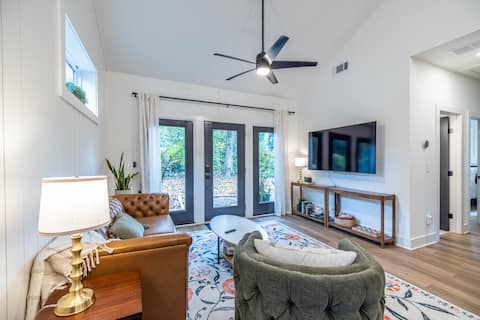 Top Airbnb: Luxe Urban Retreat w/ Sauna & close to MB Stadium in East Lake