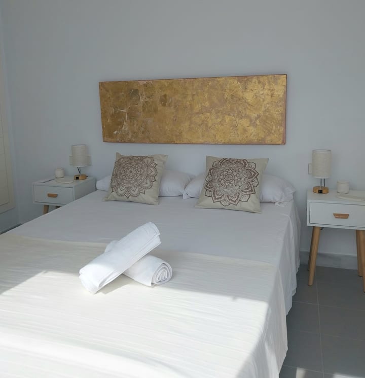 Schlafzimmer 1