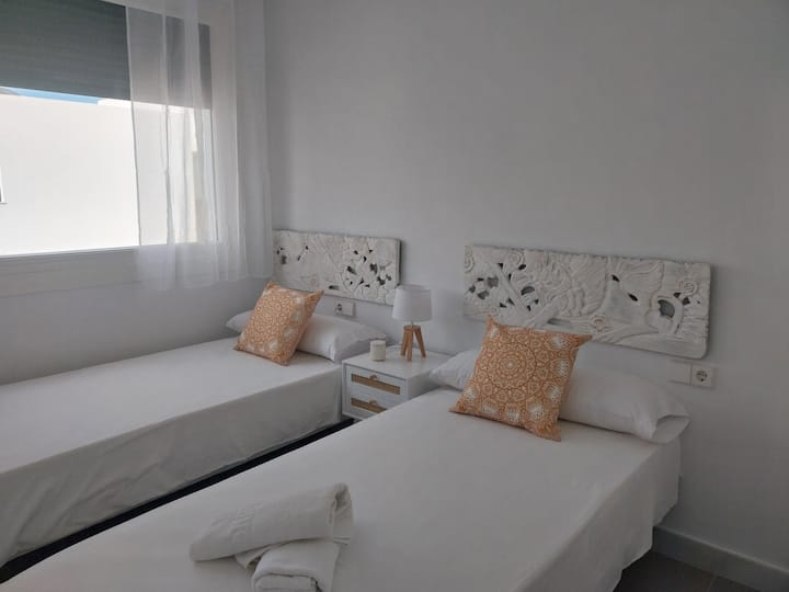 Schlafzimmer 2