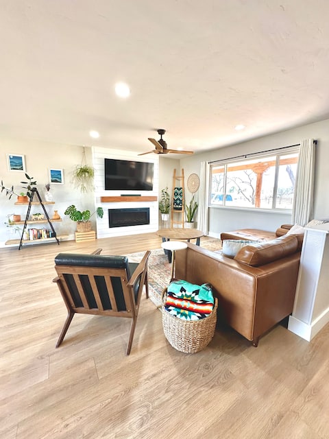 Southwest Retreat with Sauna