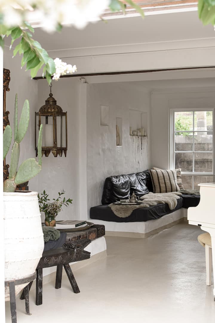 Sun-kissed Mediterranean Style Farm - By The Coast - Nambucca Heads