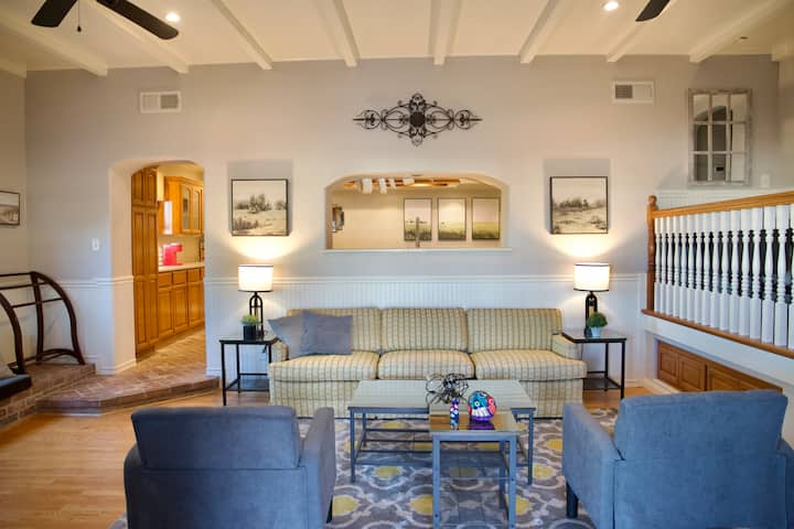 Oliver House In La Mesa - 엘카혼