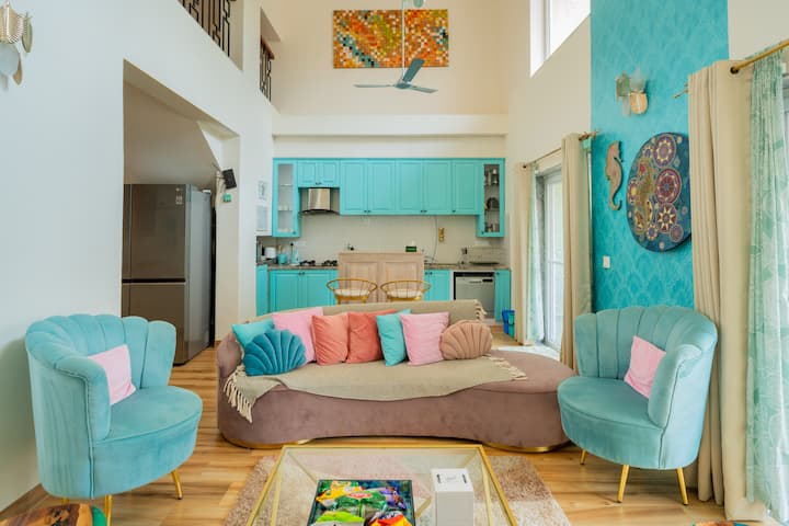 Living room image 8