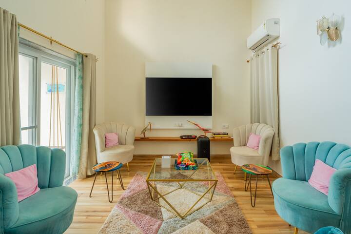 Living room image 1