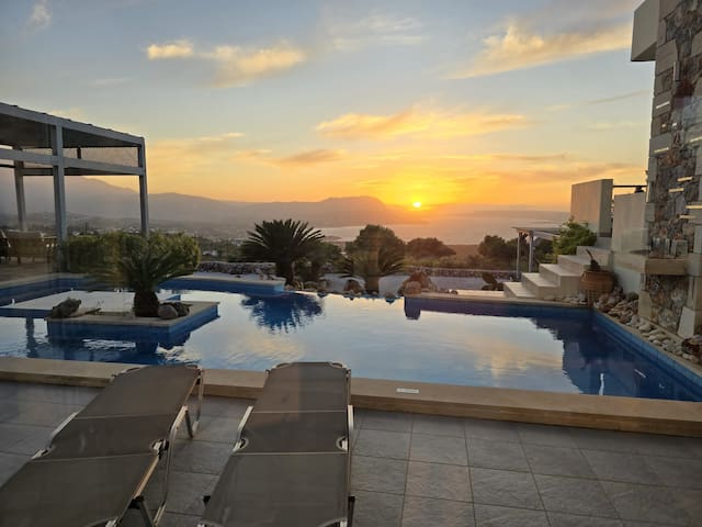 Villa vue mer piscine chauffée