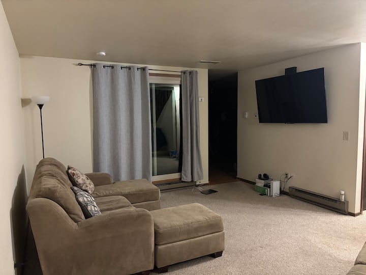 2 Story - 2br Condo - Milwaukee, WI