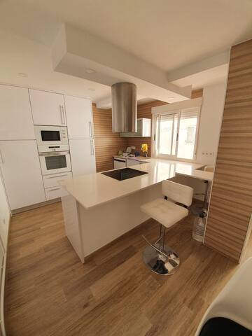 Magnífico apartamento con terraza en Cabanyal gallery image 5