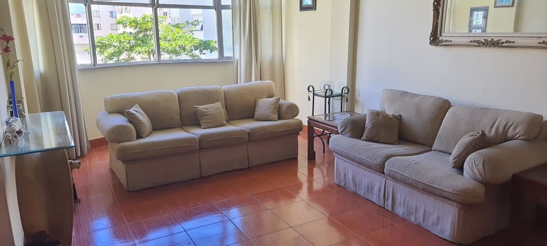 apto atrás do Copacabana palace