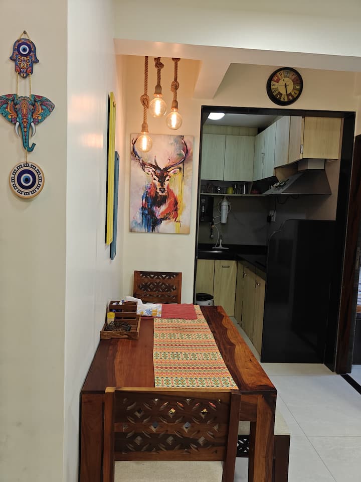 Breezy Stays. A cosy 2 bhk at Yari Road, Versova - Flats for Rent