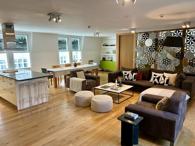 Holborn Penthouse With Private Roof Terrace gallery image 4