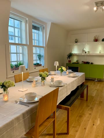 Holborn Penthouse With Private Roof Terrace gallery image 5