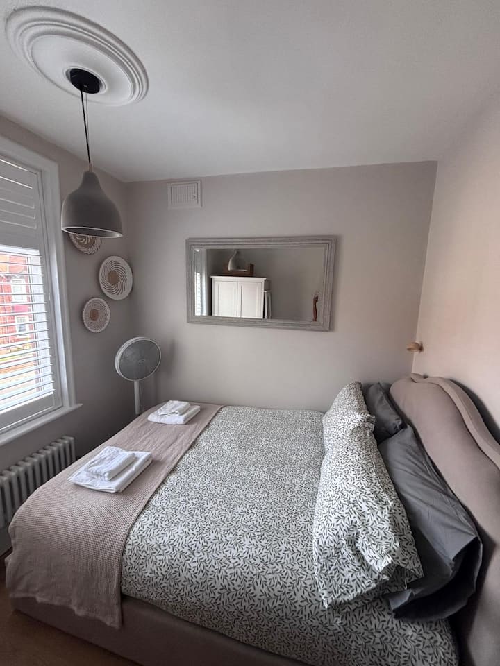 საძინებელი 4