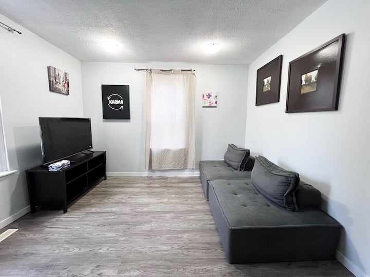 Cozy Tiny Home In Riversdale（15% Off Over 1month) - Saskatoon
