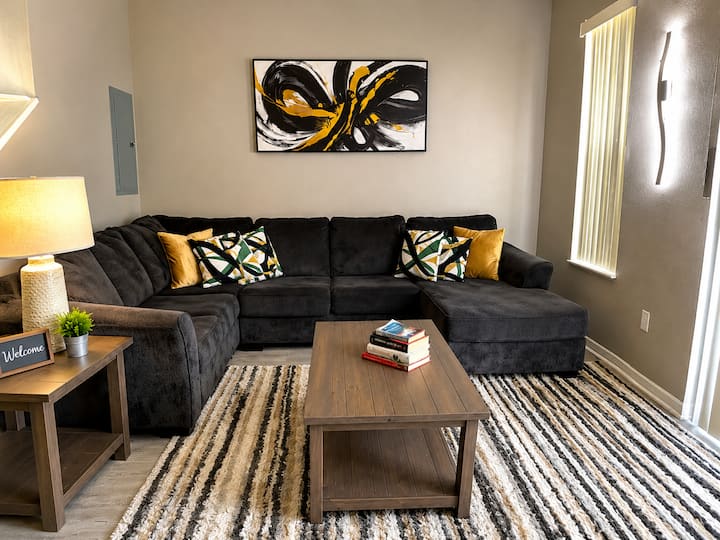The Magic Villa | Family-friendly Stay - Kissimmee, FL