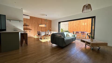 Popular Airbnb listing: Wooden cocoon in La Teste De Buch