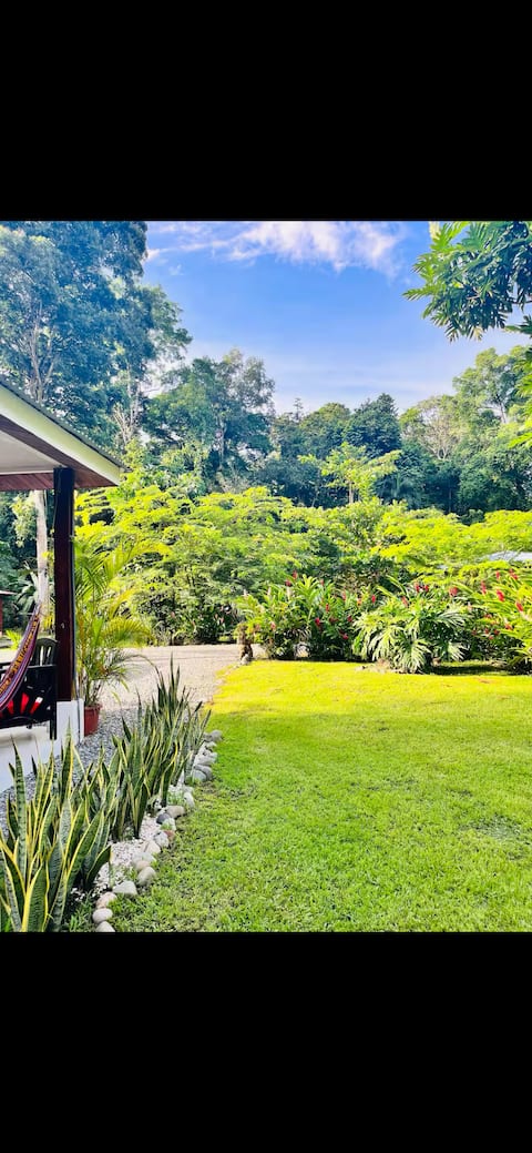 Kay's Beach House, Manzanillo