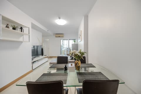 Friendly 1BR • 1 Min to BTS • Free Wi-Fi