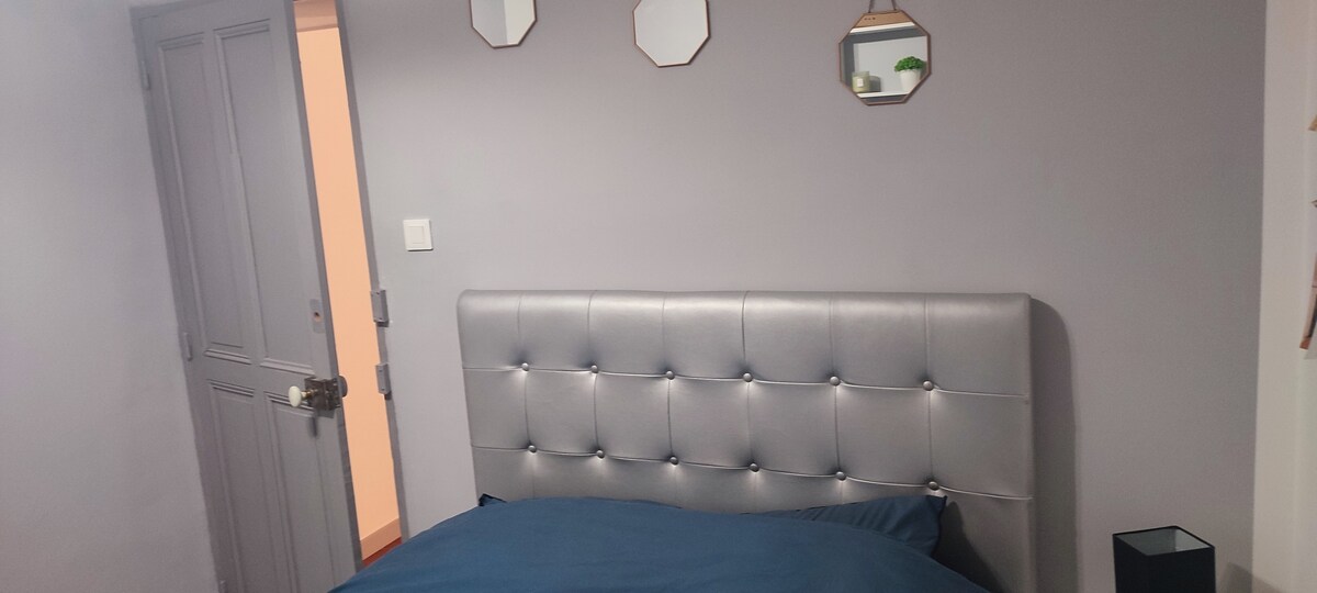 осветено в 140 