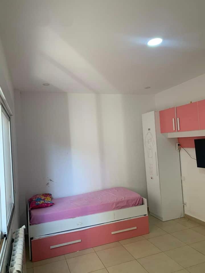 საძინებელი 1