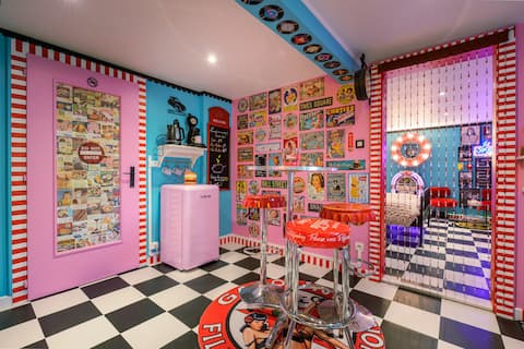 Airbnb performant: Unusual Retro 50's Studio – 5 min from Colmar à Turckheim