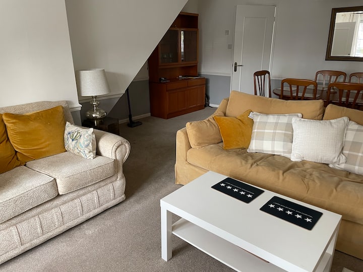 Comfy 3 Bedrms, Perfect Location, Parking & Garden - Chester
