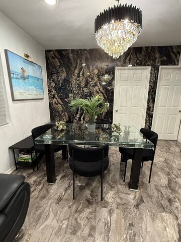 *TWO-HOME Remodeled 1-AcreEstate, Luxury Compound gallery image 5