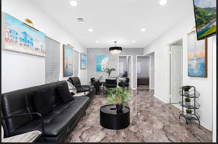 *TWO-HOME Remodeled 1-AcreEstate, Luxury Compound gallery image 4