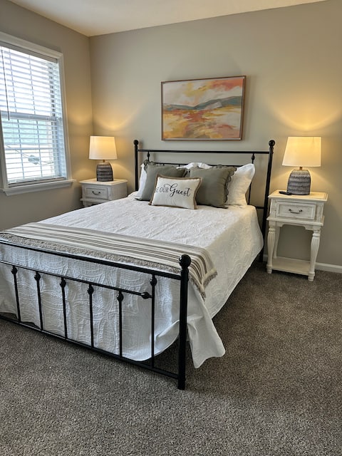 NewlyRenovated:15 min to Masters