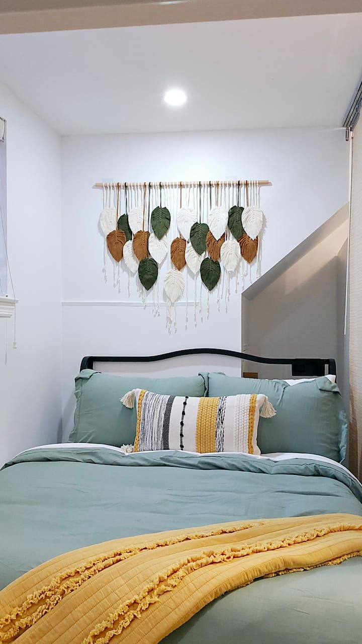 Vibrant Guest Suite - Queens, NY
