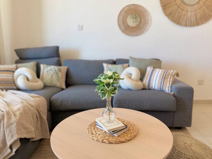 Salt & Kozee • 2br Pool Apt • 2 Baths • Sea View - Famagusta
