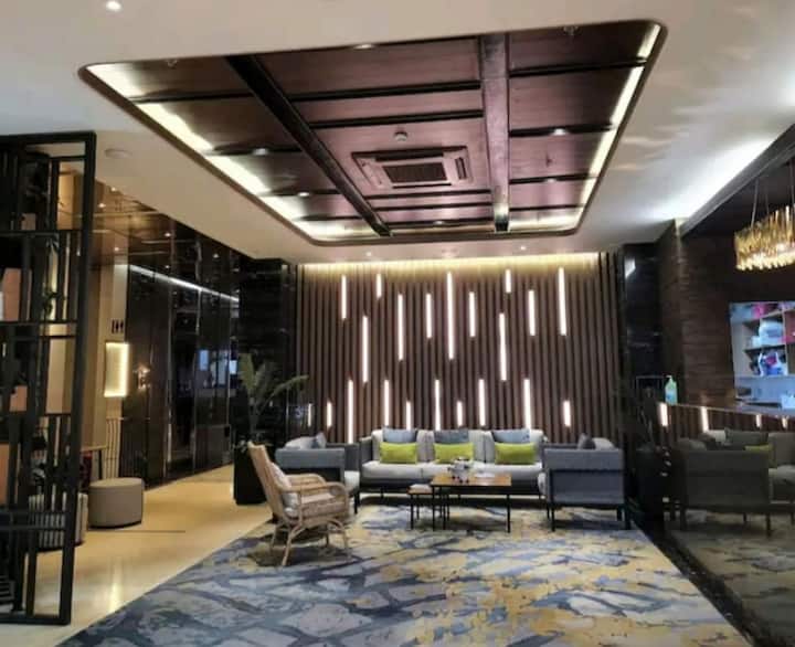 One Euphoria Studio. Netflix, Wifi & Housekeeping! - Angeles