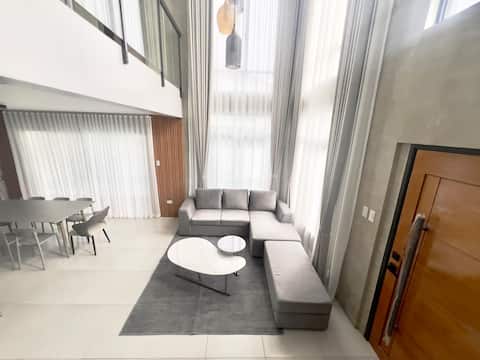 Cozy Pool House Villa Staycation