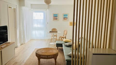 Top Airbnb: Spacious apartment €49 Free Parking in Saint Herblain