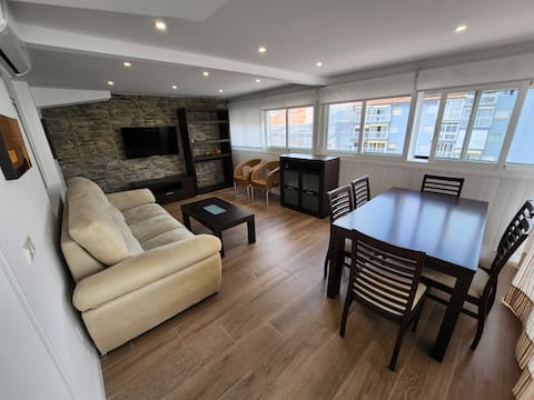 Top Airbnb: Amazing downtown penthouse, close to the beach in Benidorm
