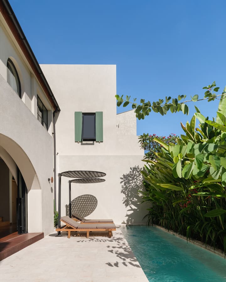 Stunning Designer 3br Villa | Pool & Central - Australia