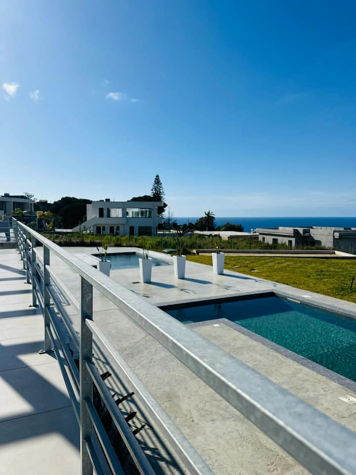 New Villas With Fantastic Views And Private Pool - Kalabrien