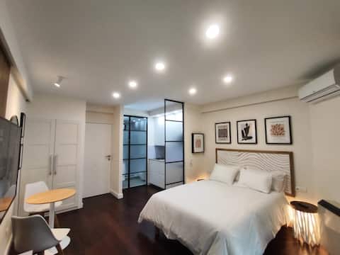 Light and color 1A No Smoking