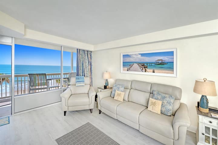 Oceanfront Condo ‑ Balcony W/ Amazing Beach Views - Daytona Beach, FL