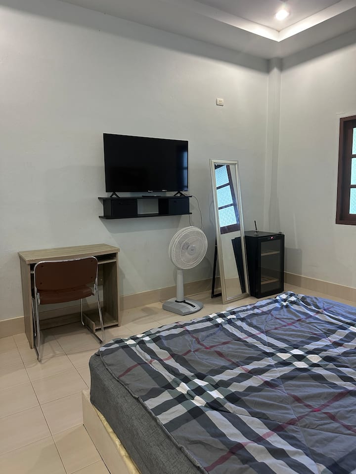 غرفة النوم 2