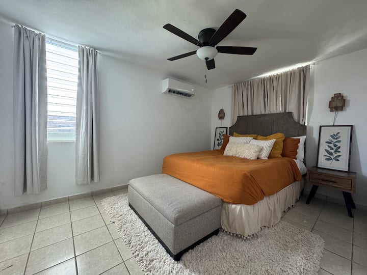 Sleep like a member of the royal family on the queen-size bed.