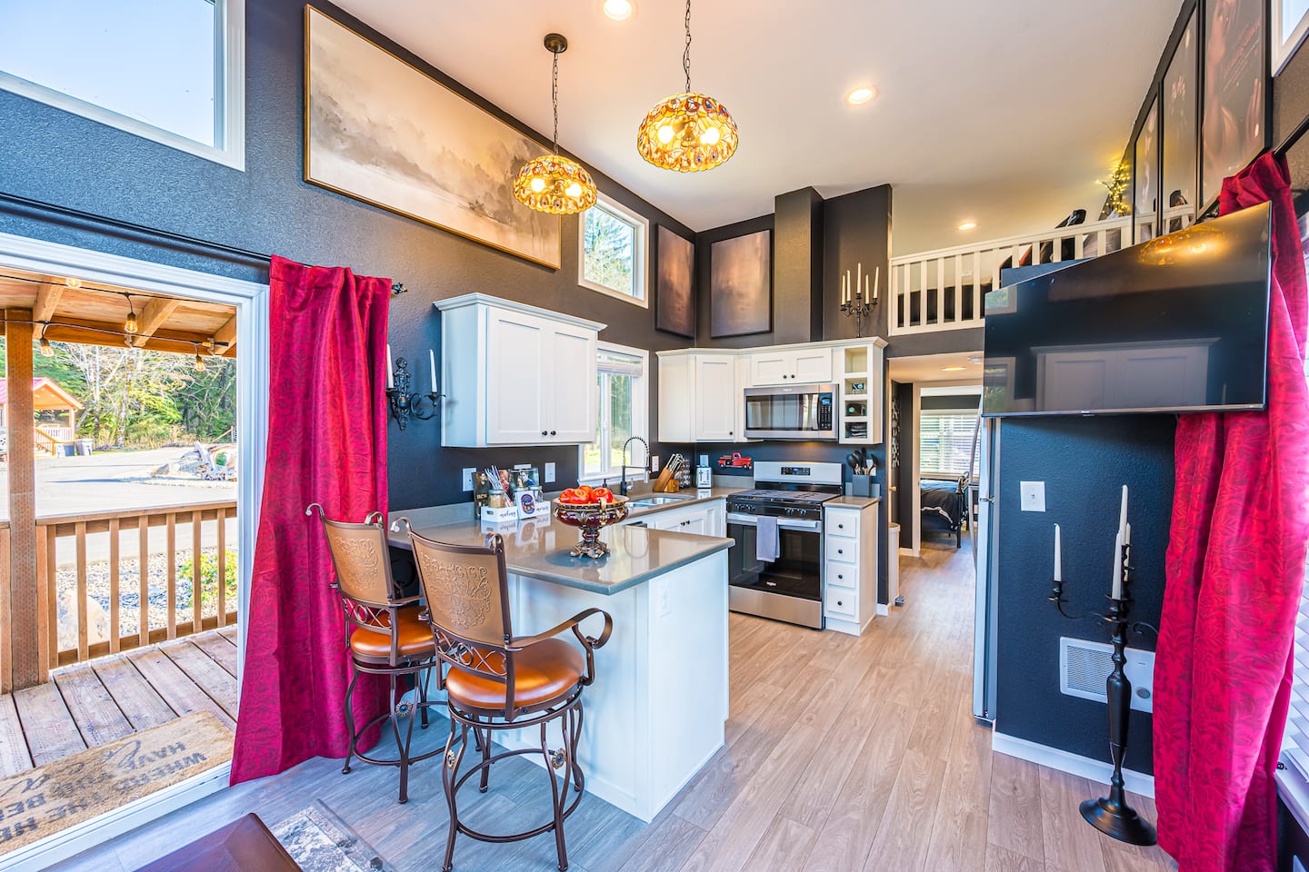 Rainforest Tiny Home Retreat: Twilight Edition photo 2