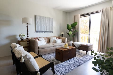 2 Bedroom Condo Unit near Calle Crisologo