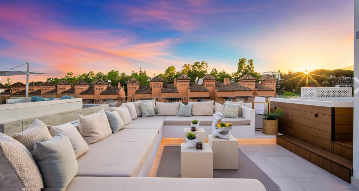 Casa Levante — view 5