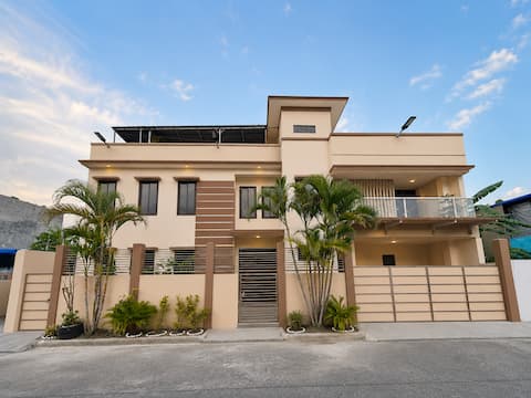 A home away from home (3 bedrooms)