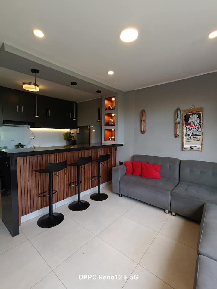 Acogedora Casa De Playa: Santa Rosa - Ancón - Santa Rosa