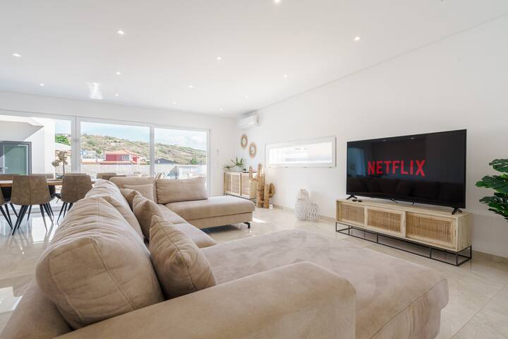 Antica Villa, luxury villa near the beach gallery image 4