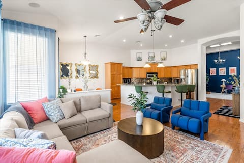 Popular Airbnb listing: Sleeps 10 | Mins to DT Chandler/Gilbert | Pool in Chandler