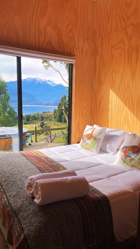 Top performing Airbnb: El Tilo Cabin | Hot Tub & Views of Lake Ranco in Los Ríos