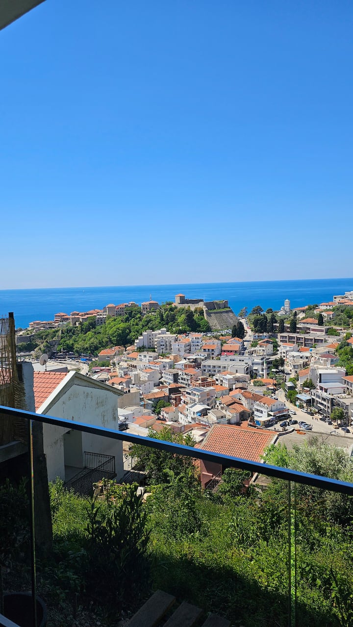 Monte View 2