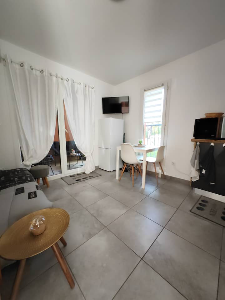 მისაღები ოთახი